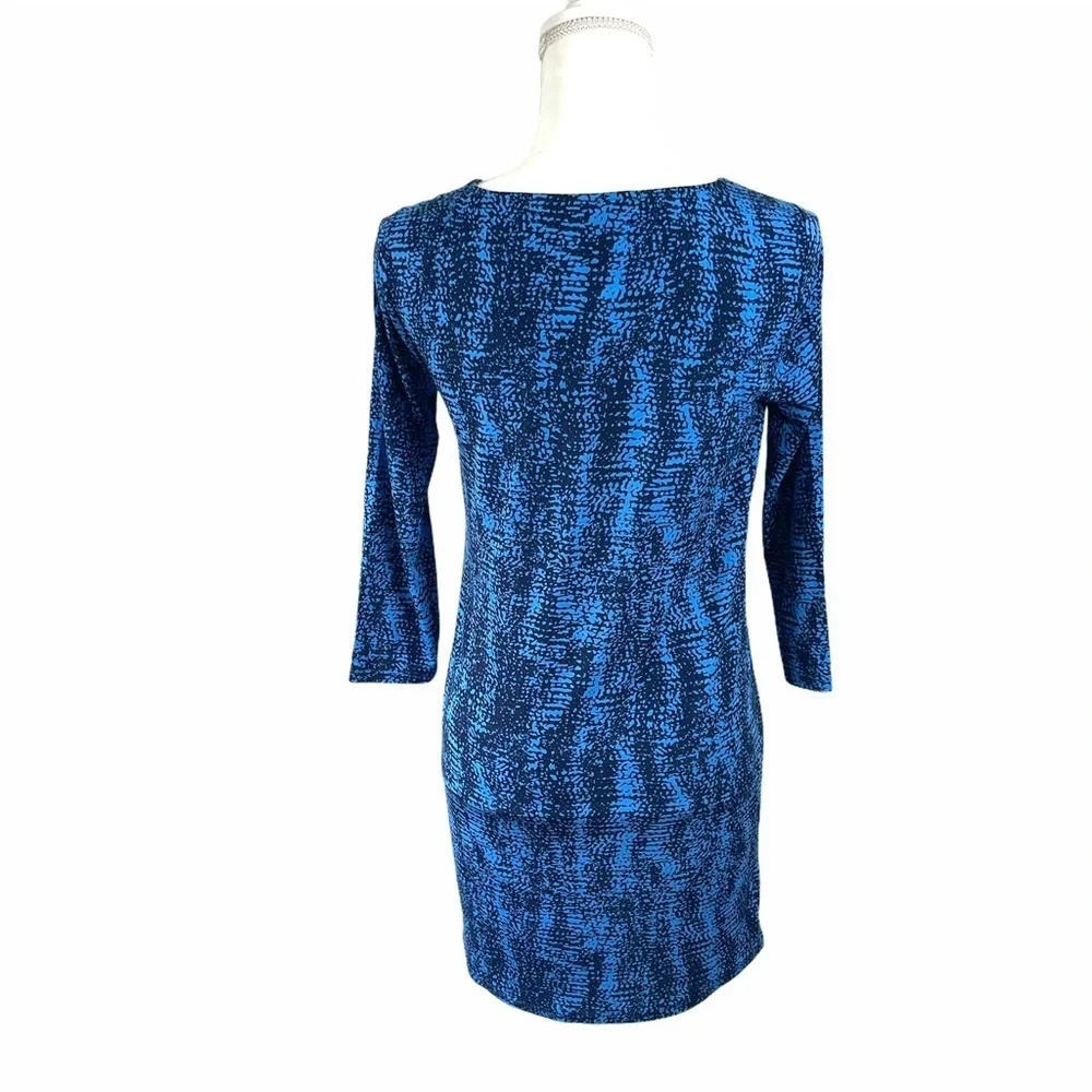 BCBG MAXAZRIA | Pacific Blue Combo Shift Dress - Picture 3 of 8